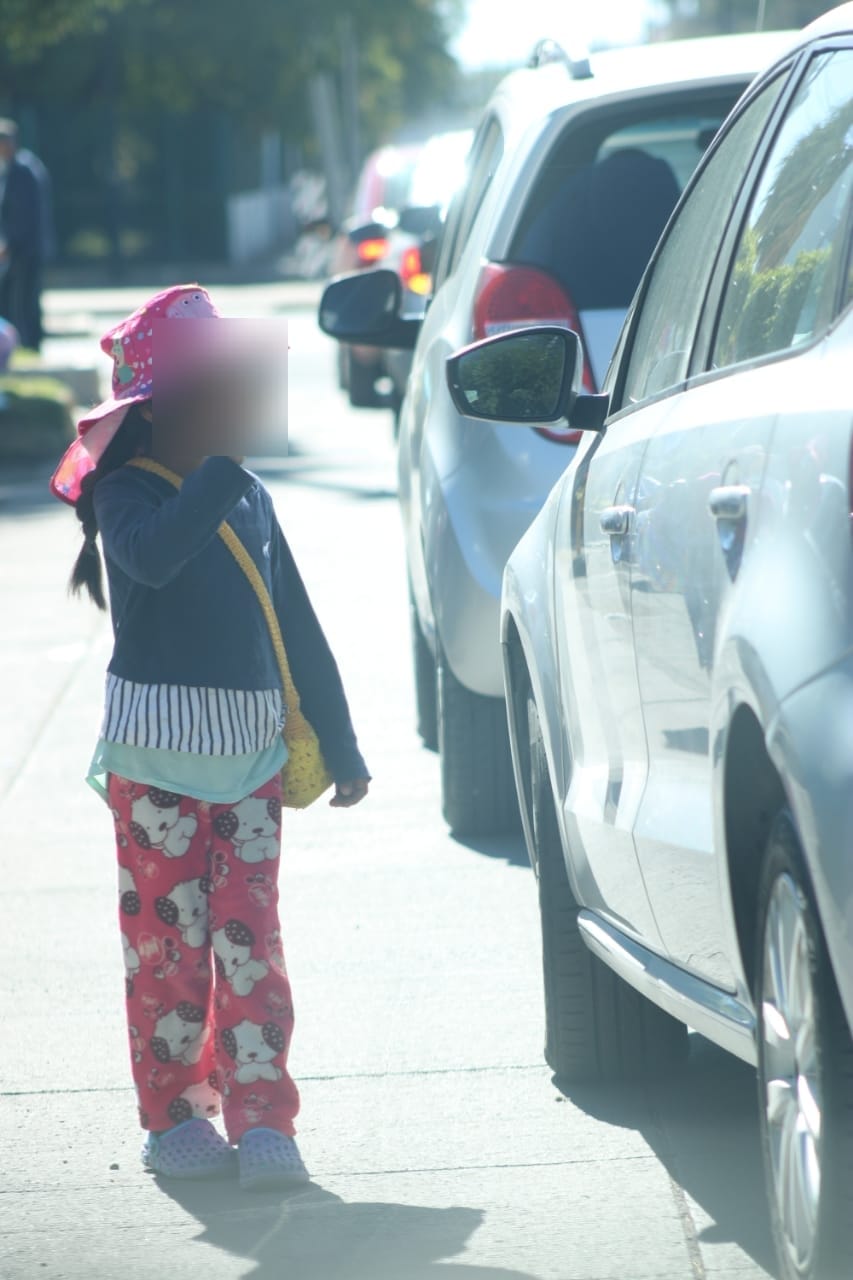 Niña en calle